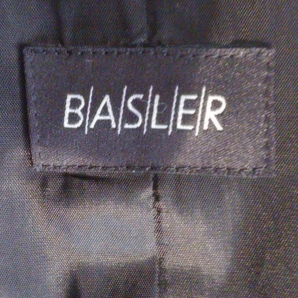 Vintage Basler black jacket with built in velvet vest size US 6 - Picture 6 of 9